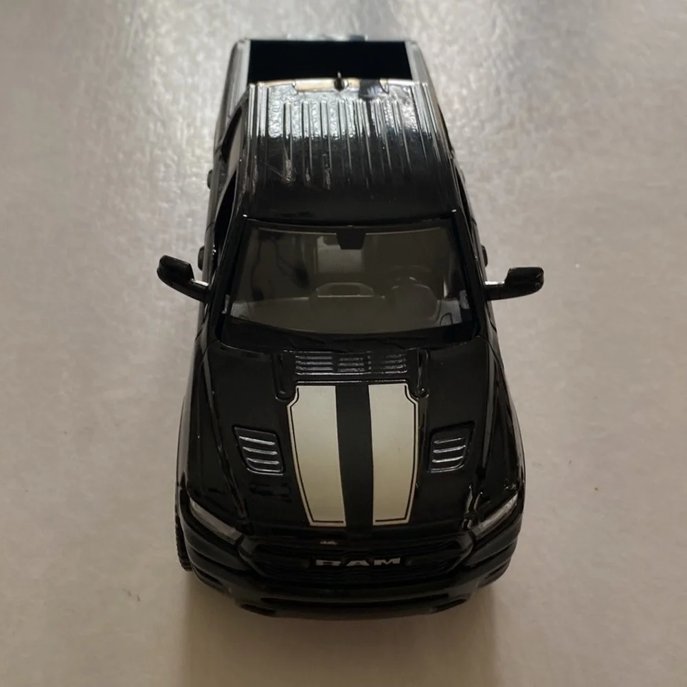 2019 Dodge Ram 1500 1:27 scale Black Toy Truck by Motor Max